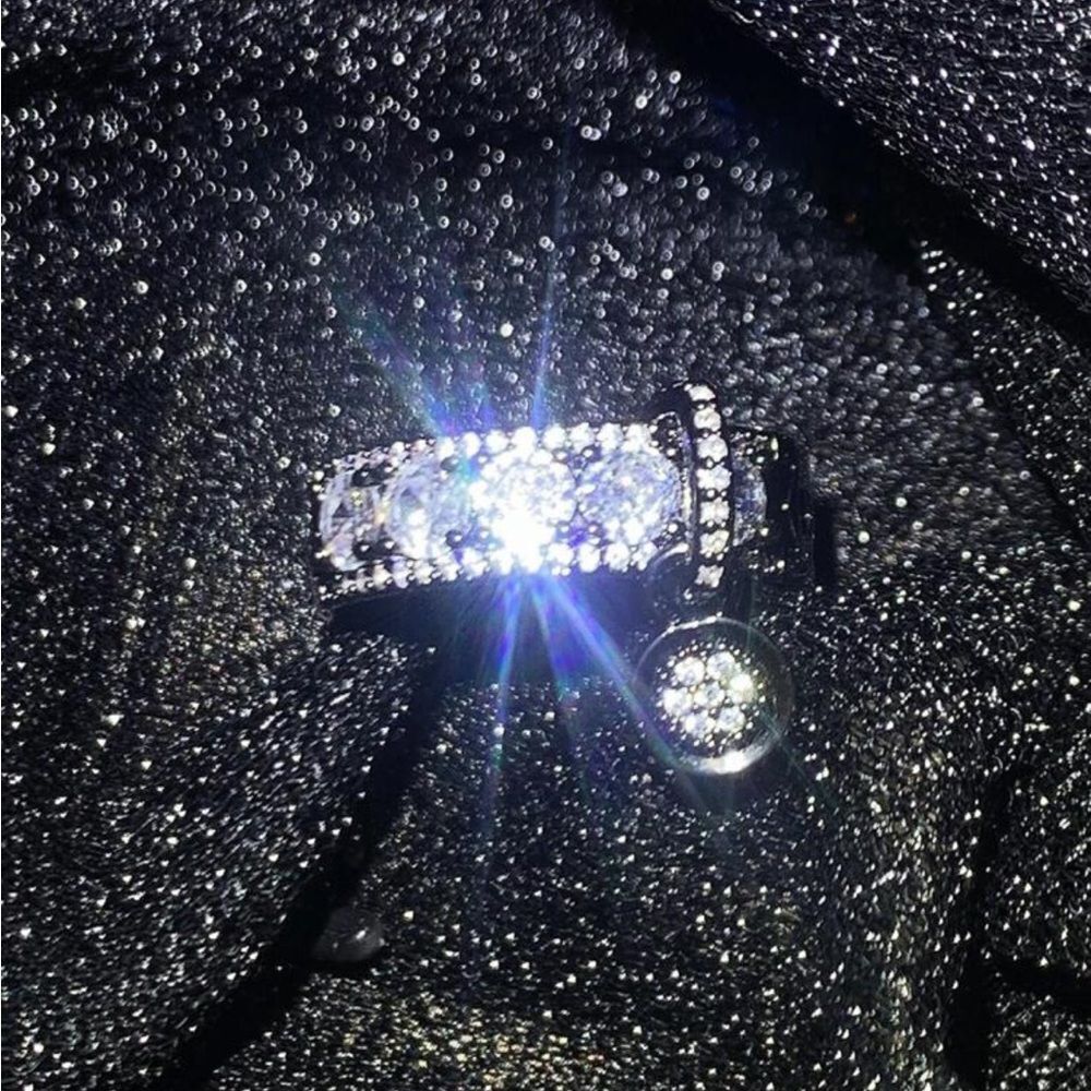 STERLING SILVER DIAMOND CHARM RING 💍 - Picture 6 of 7